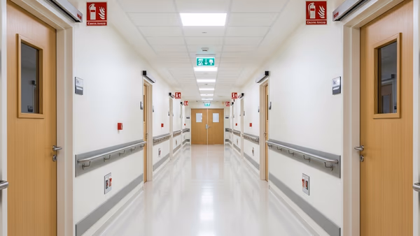 Señalización de emergencia en Hospital Médica Sur, Ciudad de México — Hospital Médica Sur